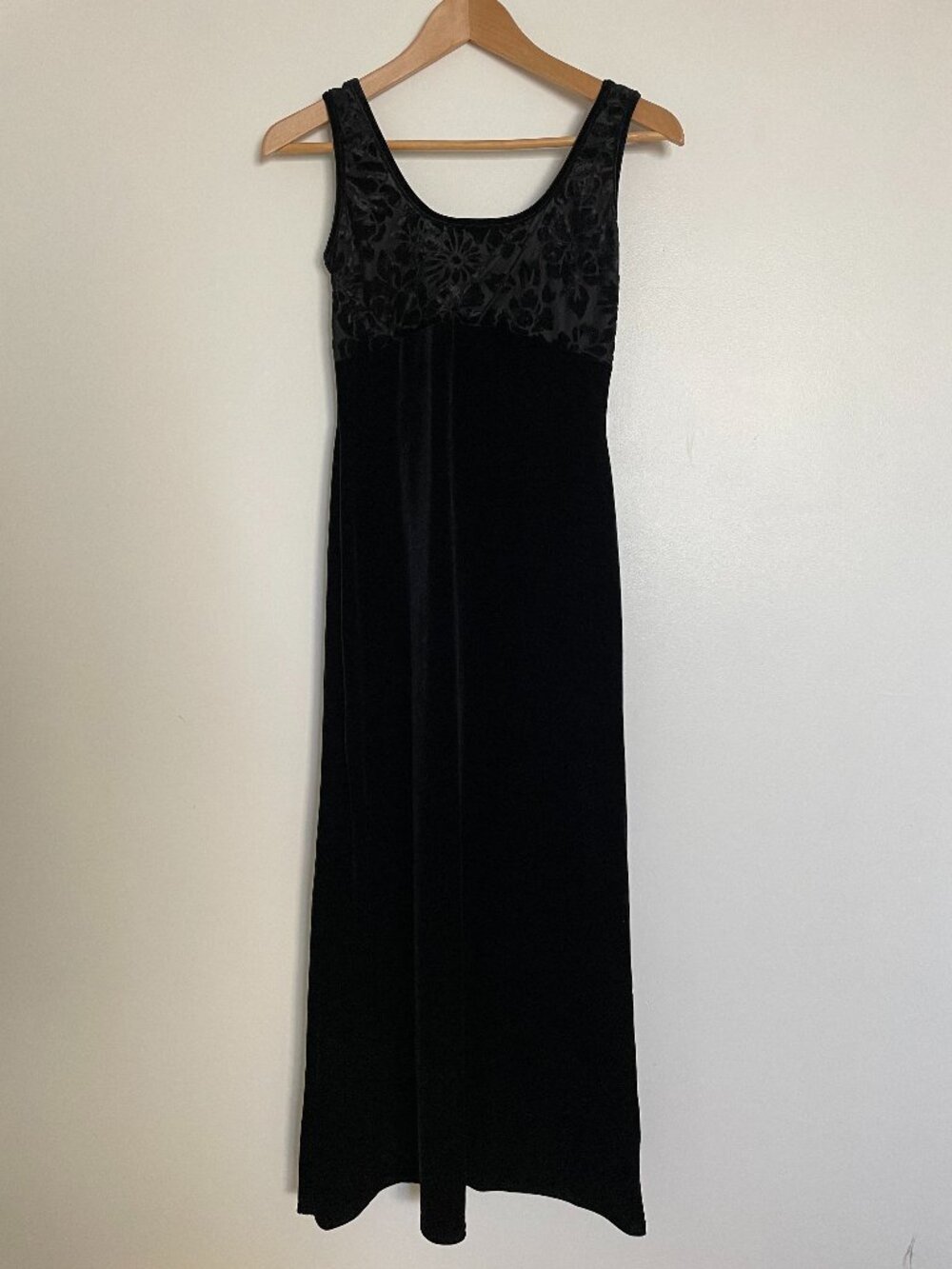 Whimsigoth Black Floral Velour Velvet Maxi Dress
